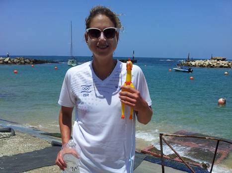 קורזיץ, חזרה בה מהפרישה