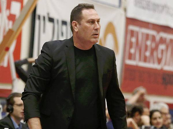 גודס. עלה בשיניים (אלן שיבר)