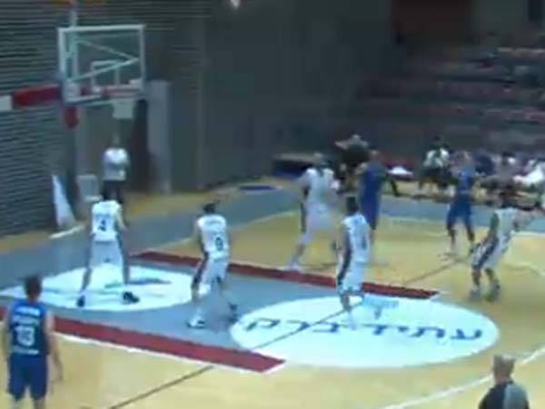 ניצחון חשוב לבני הרצליה