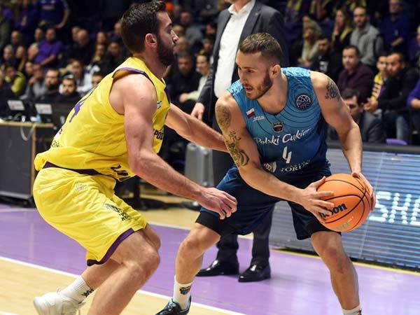 חולון עם ניצחון חשוב (פיב"א)