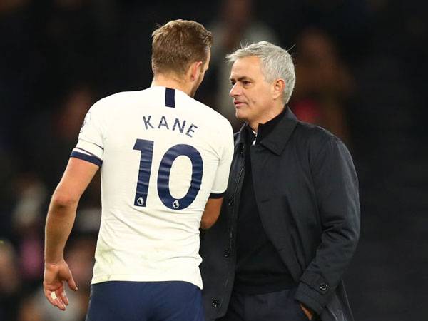 יחסר אותו. מוריניו עם קיין (GETTYIMAGES)