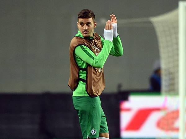 שועה, עשוי לקבל את חולצת ההרכב (ברני ארדוב)