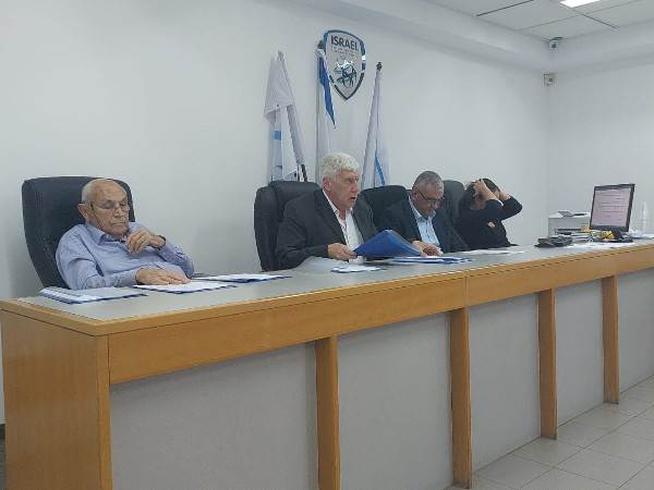 צוות הדיינים