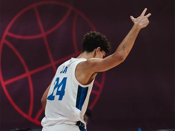 (FIBA)
