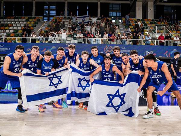 (FIBA)