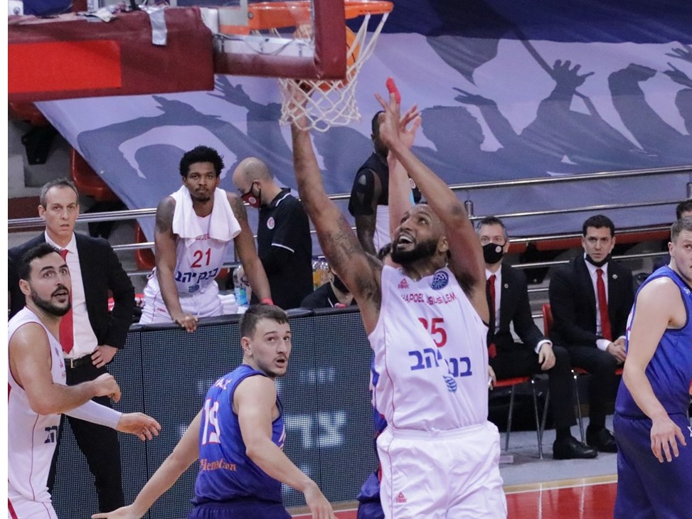 (FIBA)