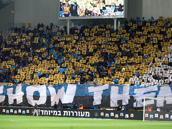 שליש אצטדיון או 500 צופים? (אלן שיבר)