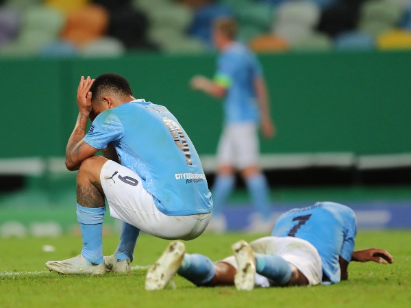 ההדחה של סיטי בעונה שעברה. פפ לא רוצה שתמונות האלו יחזרו על עצמן (Getty)