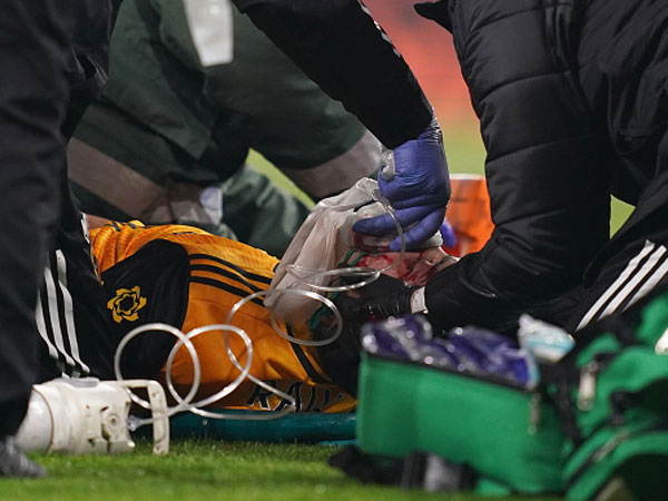 אי אפשר שלא להיזכר בפציעה של חימנס (getty)