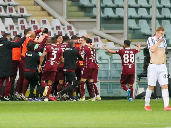 צד אחד מרוצה, והשני מאוכזב. (Getty)
