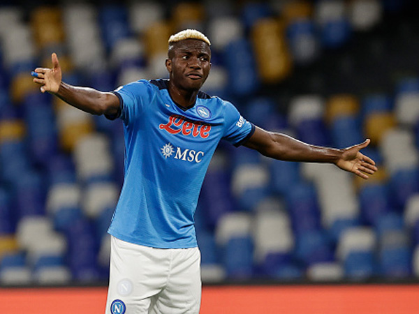 אוסימן איבד את העשתונות וקיבל אדום (GETTY)