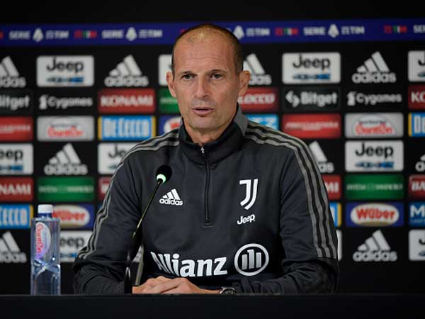 "משחק על החיים שלנו"