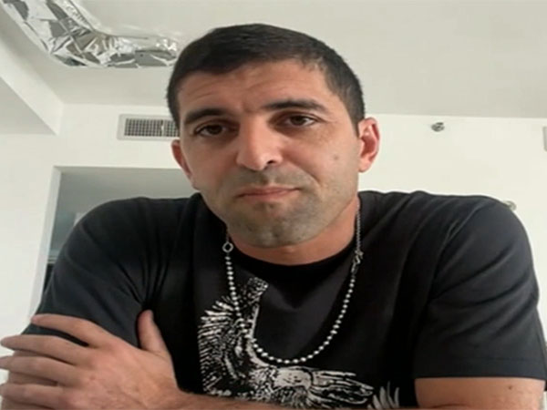 אני מסתכל על הילד שלי עכשיו ועדיין יש לי קשיים"