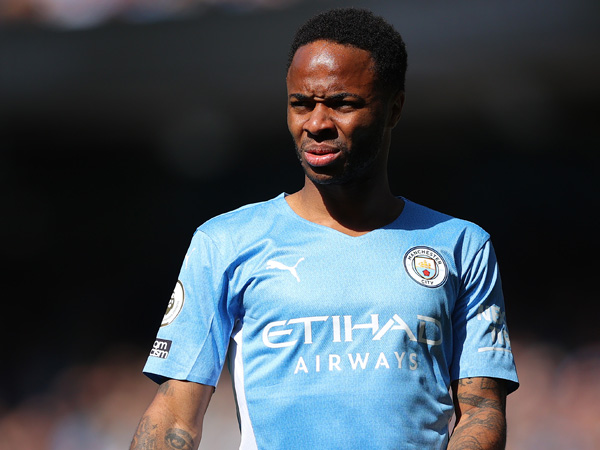 סטרלינג. לא מדבר על העתיד (GETTY)