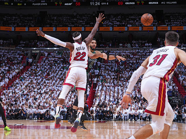 באטלר וטייטום. הם יגיעו (Getty)