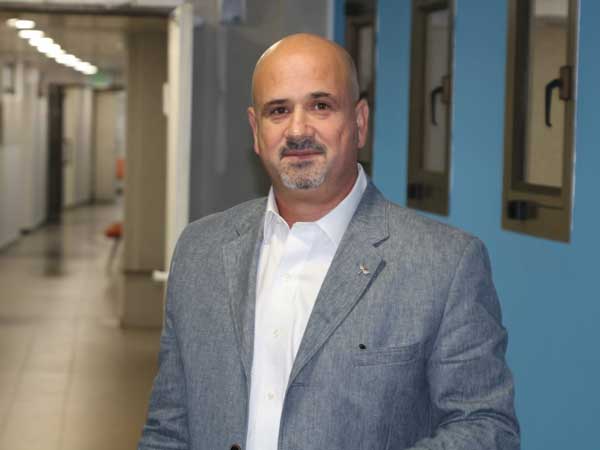 חסון. הספין התורן (אלן שיבר)