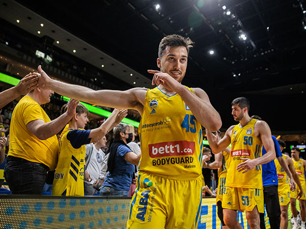 בלאט וזוסמן. ניצחון בדרבי הישראלי (Boris Streubel/Getty Image