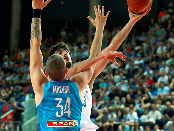 הלחימה לא עזרה. צ'אצ'אשווילי (אלן שיבר)