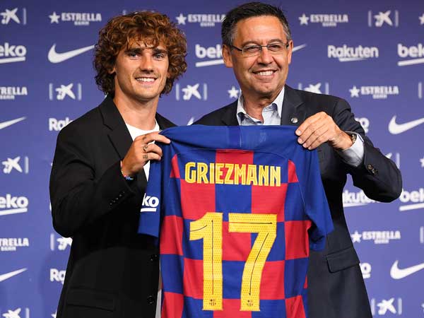 גריזמן מוצג בברצלונה. זה לא עבד (Photo by David Ramos/Getty Images)