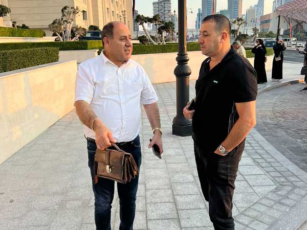 מוחמד אבו יונס במהלך ביקורו בקטאר