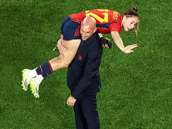 התמונה החדשה שעוררה עוד סערה (DAVID GRAY/AFP via Getty Images)