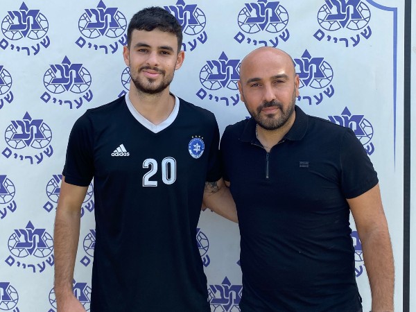 חלפין יחד עם סוכנו דקל אביטן