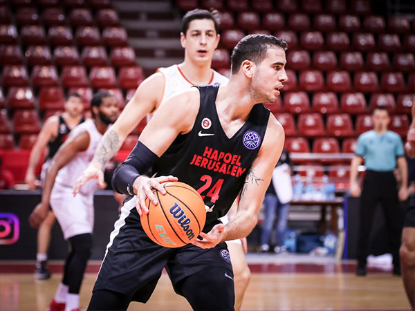 (FIBA)