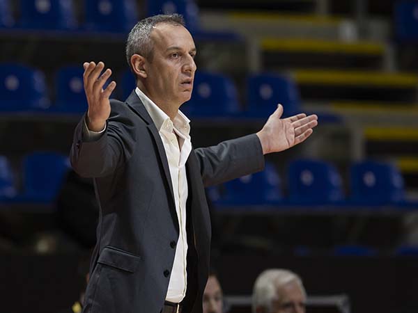 “צריך לשמור את הראש למעלה“ (Euroleague via Getty)
