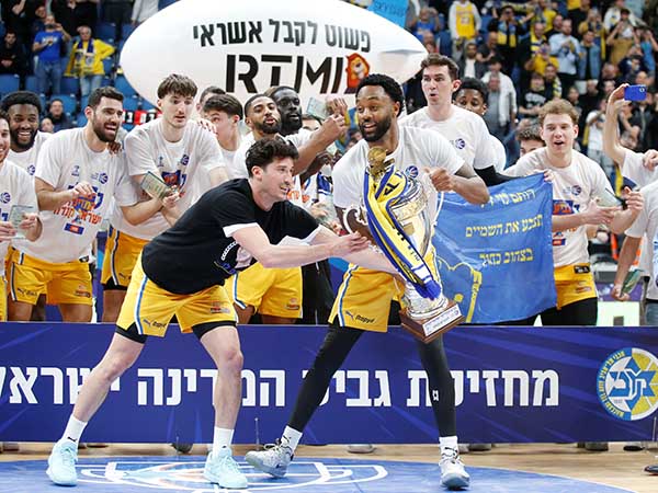 “הבנו שאנחנו משחקים על תואר“ (אלן שיבר)