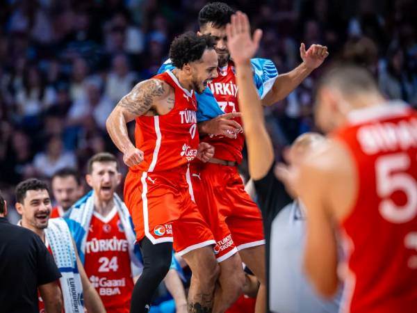 תצוגה טורקית. לארקין (FIBA)