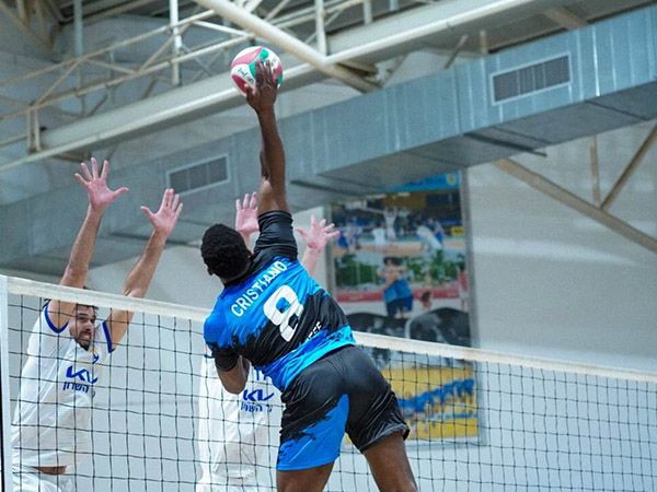 רשמה ניצחון. המעפיל (צילום: אראל ברנשטיין)