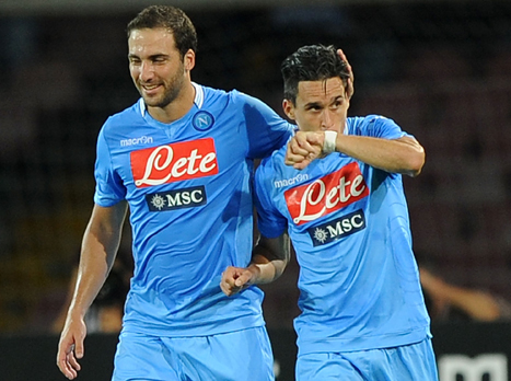 עברו מריאל לנאפולי כדי להתחיל לחגוג