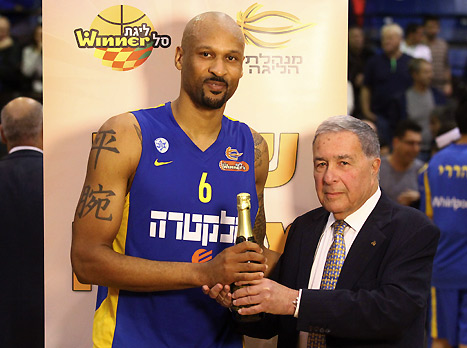 עד שסמית' השתלט על רגעי האמת (אלן שיבר)