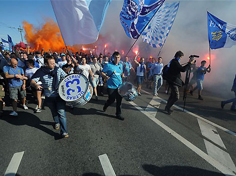 לא נחמדים במיוחד. אוהדי זניט (GETTYIMAGES)