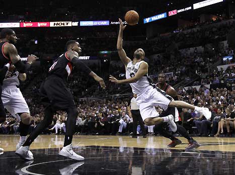 פארקר שוב רקד על הפרקט (gettyimages)