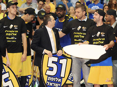 האם הוא נשאר? (אלן שיבר)