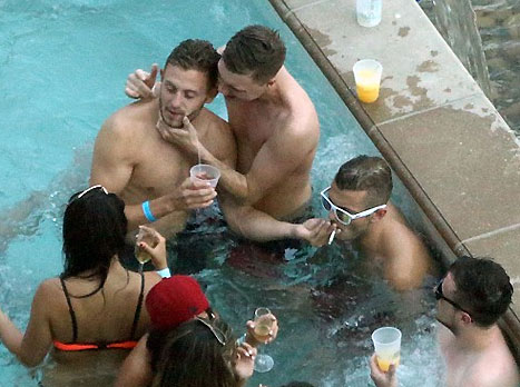 למוריניו זה לא היה קורה? ווילשר (צילום מסך: DAILYMAIL.CO.UK)