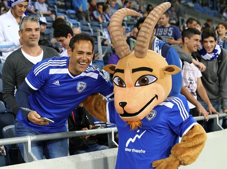 והנה דני רופ (אלן שיבר)