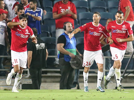 שער ושני בישולים. מליקסון לצד ברדה (אלן שיבר)
