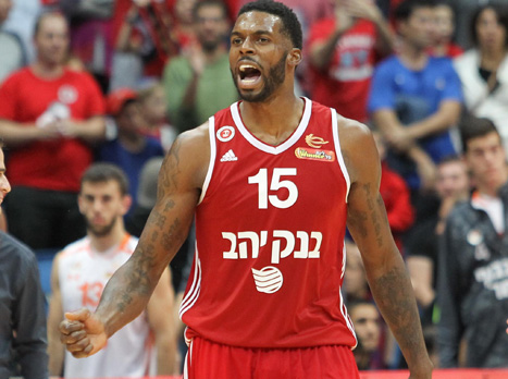 סמית' חוגג ניצחון (אלן שיבר)