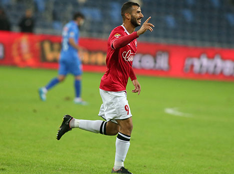 סוויסה חוגג. הפועל חיפה חזרה לנצח (צילום: יוסי שקל)