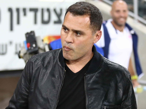 סוף הדרך בהפועל חיפה (צילום: אלן שיבר)