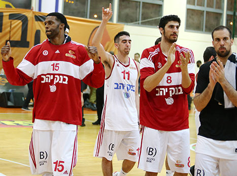 סיימו שנה בסטייל. הלפרין, אליהו, טימור וסמית' (אלן שיבר)