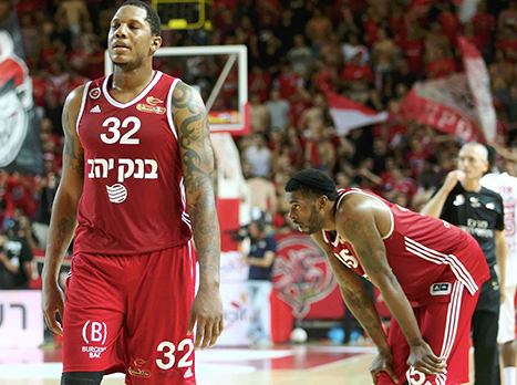 האלופה בסכנת הדחה (אלן שיבר)