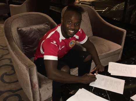 תמוז חותם על החוזה