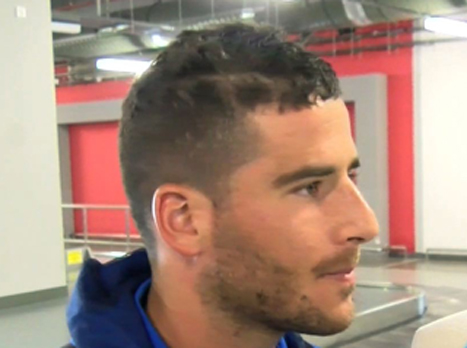 צפו בחמד מדבר עם נחיתתו במקדוניה (צילום: יהונתן כהן)