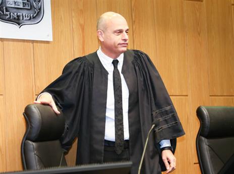 החלטה דרמטית של השופט אורנשטיין (דני מרון)
