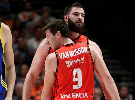 שישה שחקנים קלעו בדאבל פיגרס (FIBA)