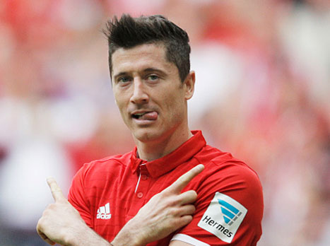 בטופ. לבנדובסקי (getty))