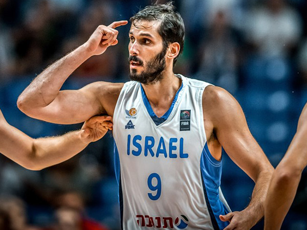 השחקן היחידי שנחשב למוביל. כספי (פיב"א)